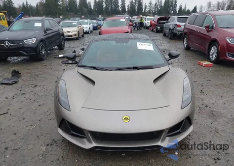 2024 Lotus Emira V6 First Edition z USA, uszkodzony, nr VIN SCCLEKAX3RHB24334